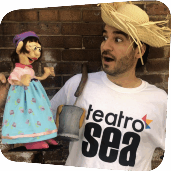 Juan Bobo with puppet